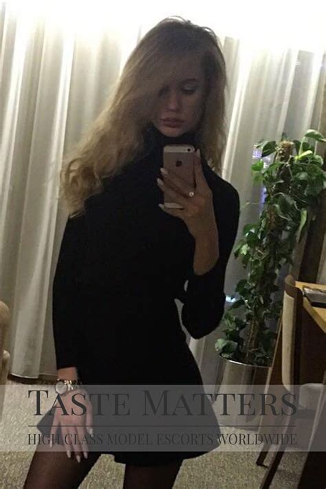 Olivia Dalton ️ Slender Blonde Hair Escort in New York City 